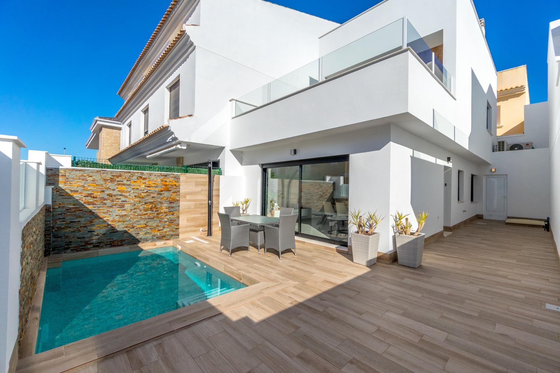 Venta de villa en San Pedro del Pinatar