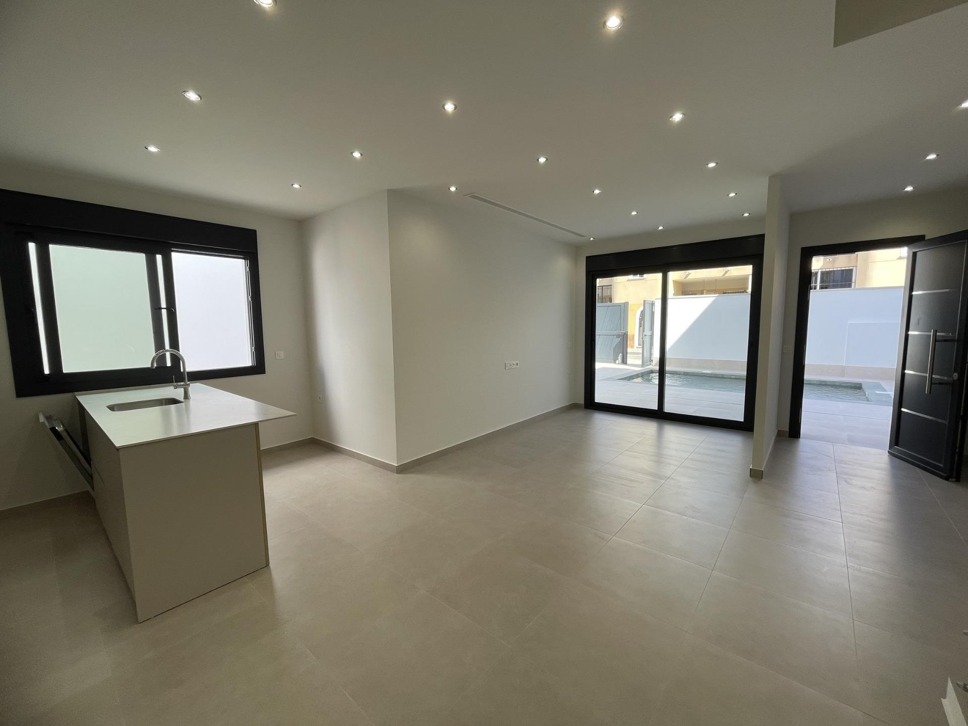 Venta de villa en Almoradi