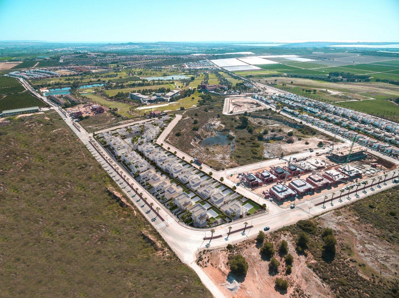 Venta de villa en Algorfa