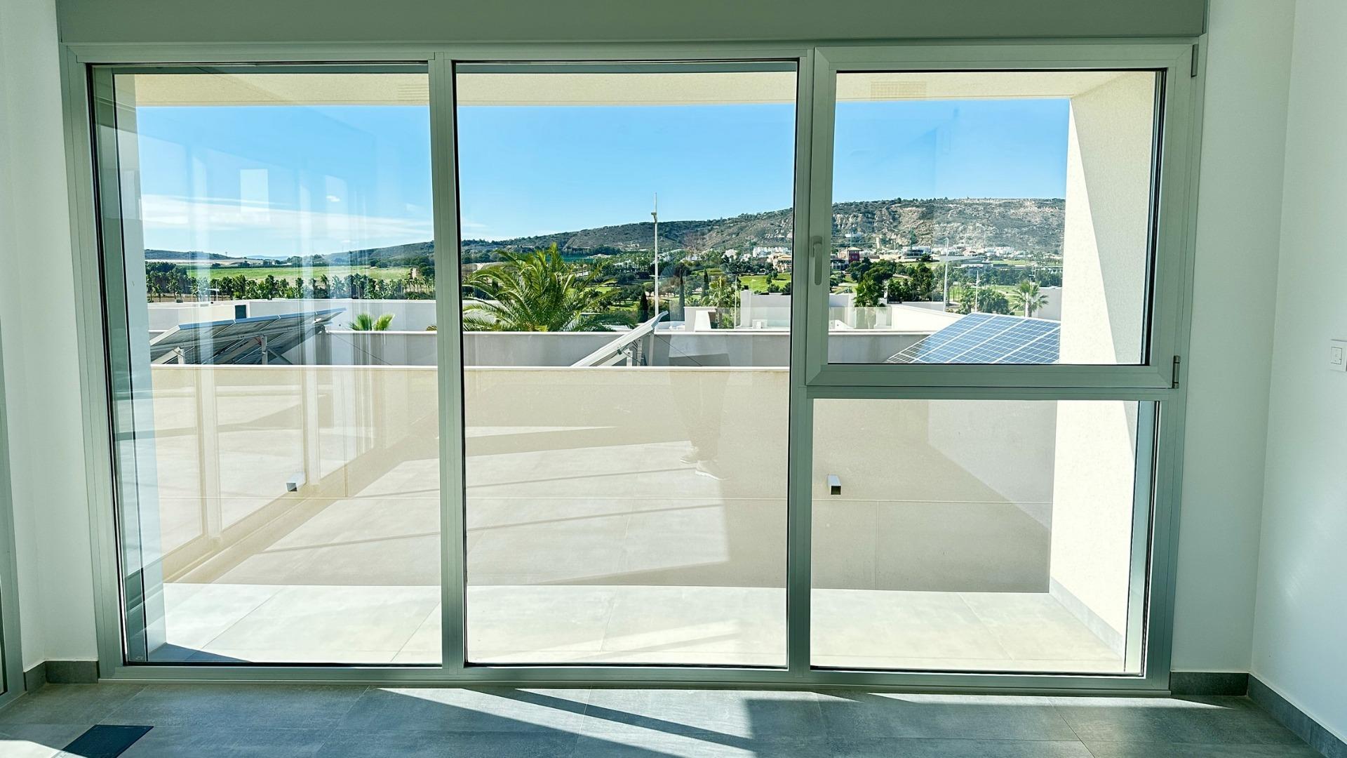 Venta de villa en Algorfa