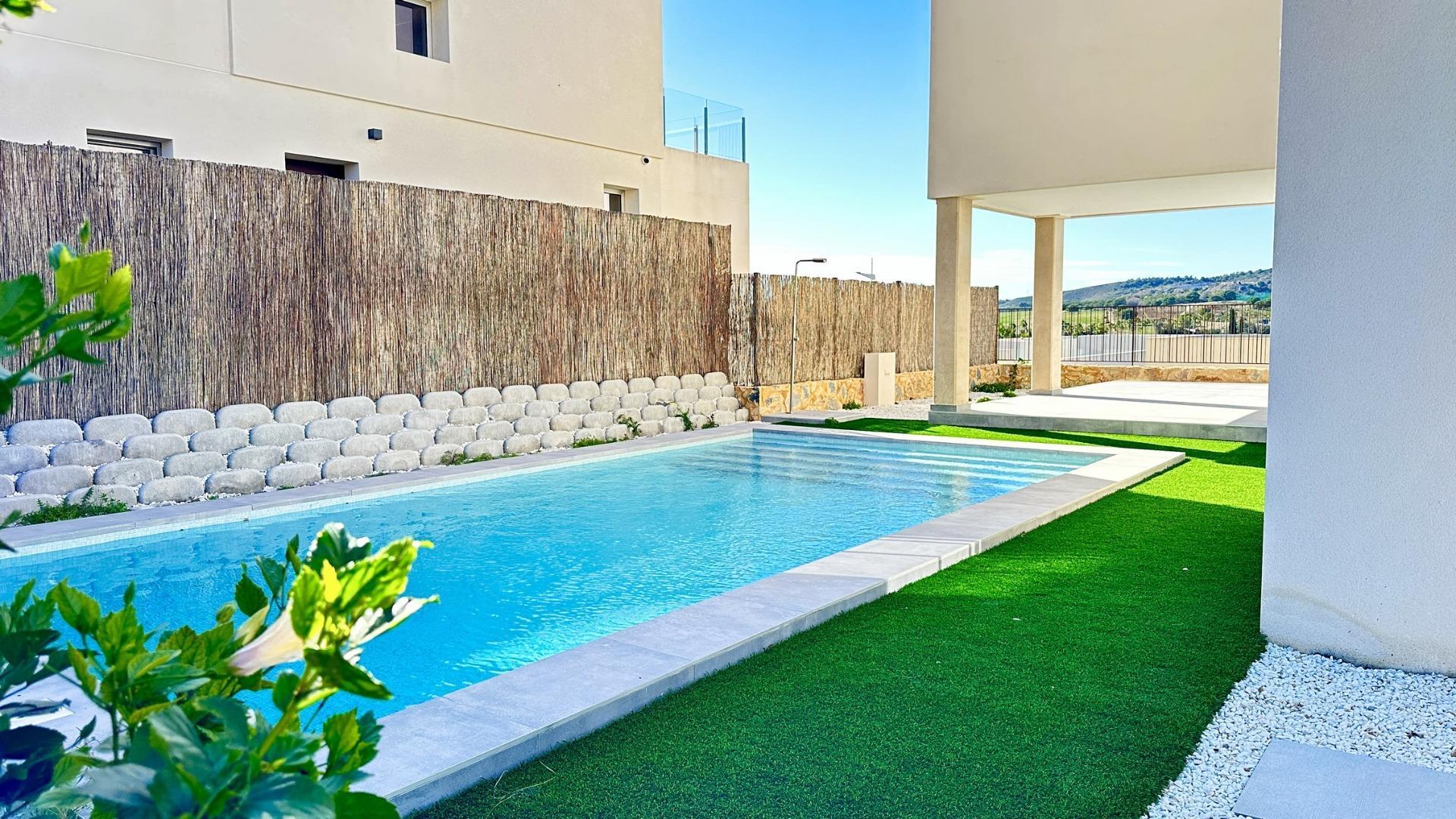 Venta de villa en Algorfa