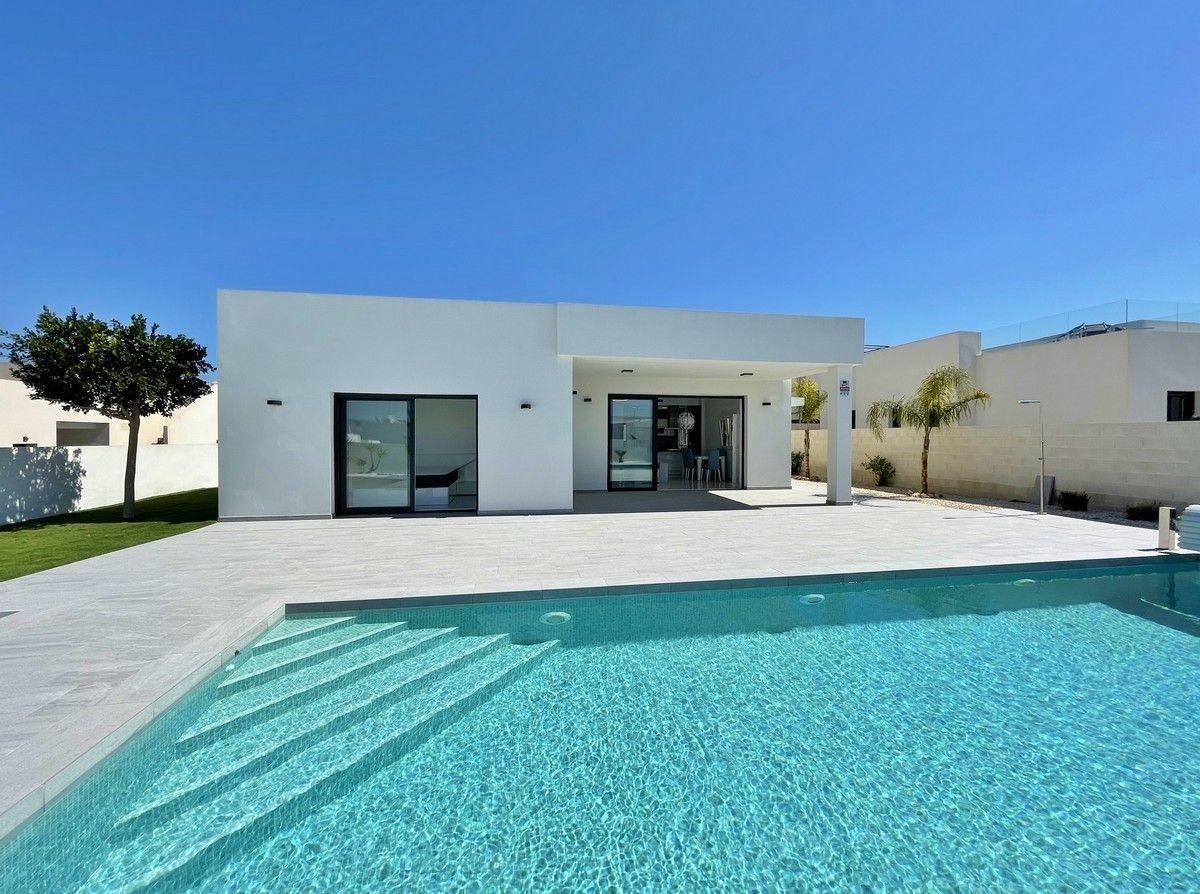 Venta de villa en Rafal