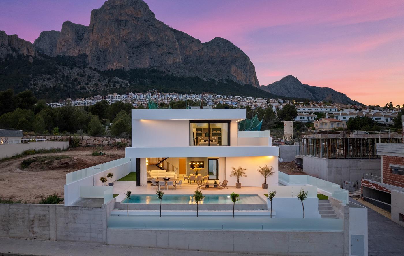 Venta de villa en Polop