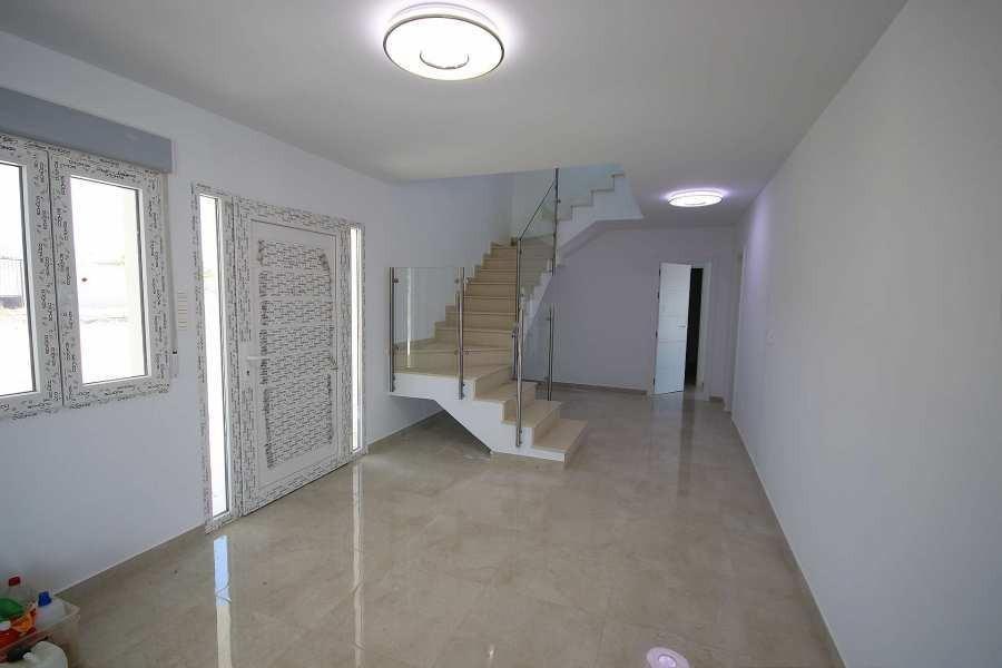 Venta de villa en Pinoso