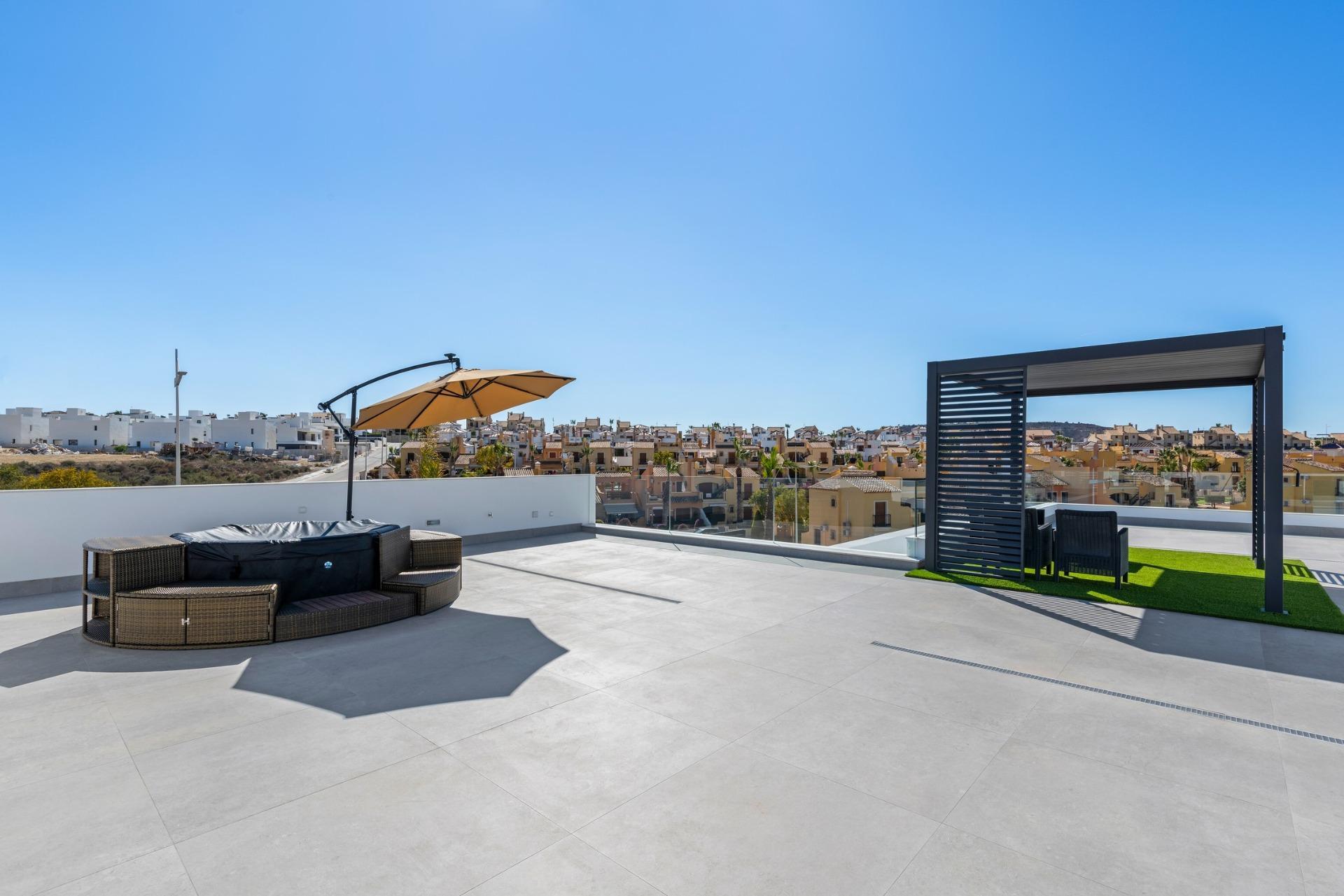 Venta de villa en Algorfa