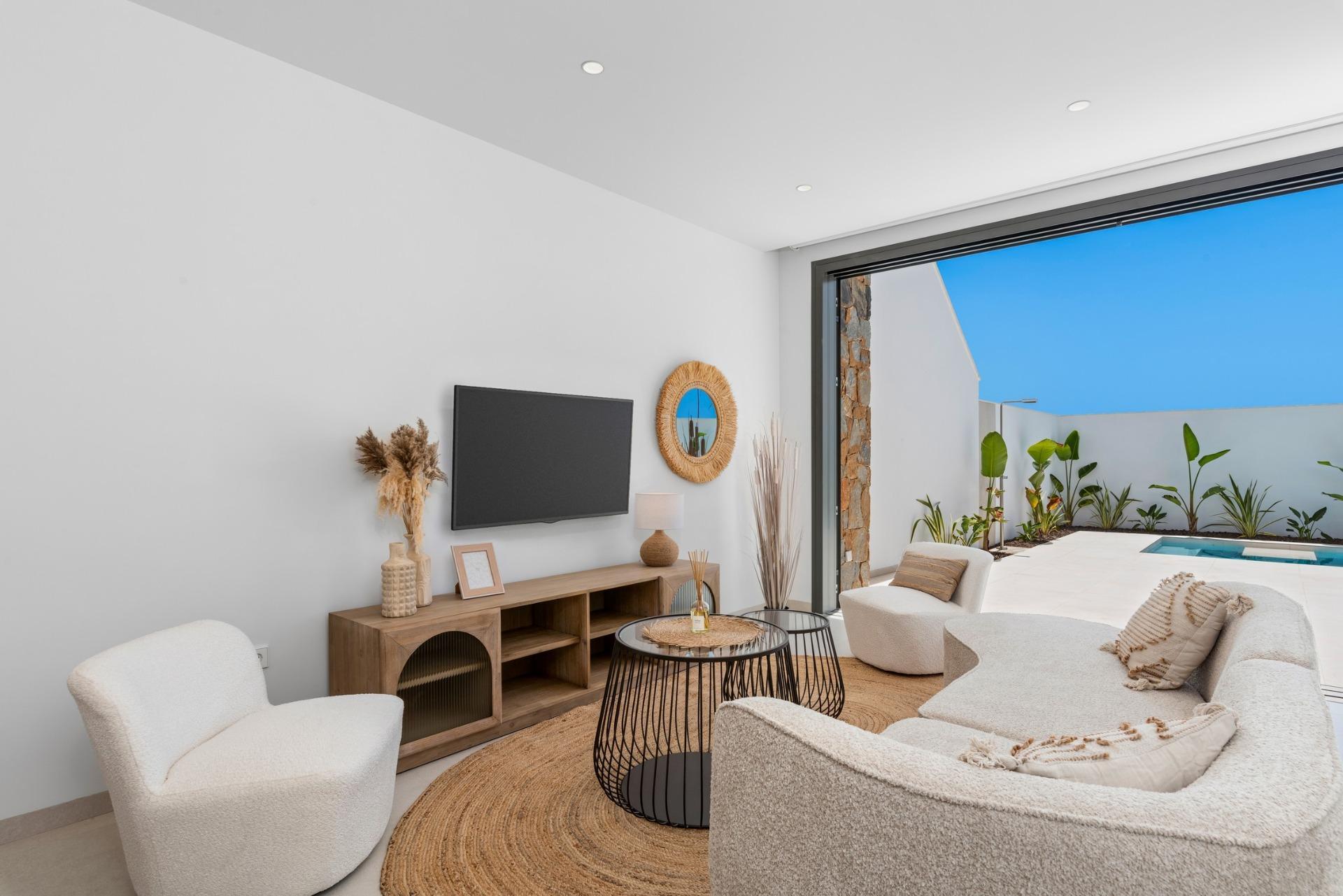 Venta de villa en Los Alcazares