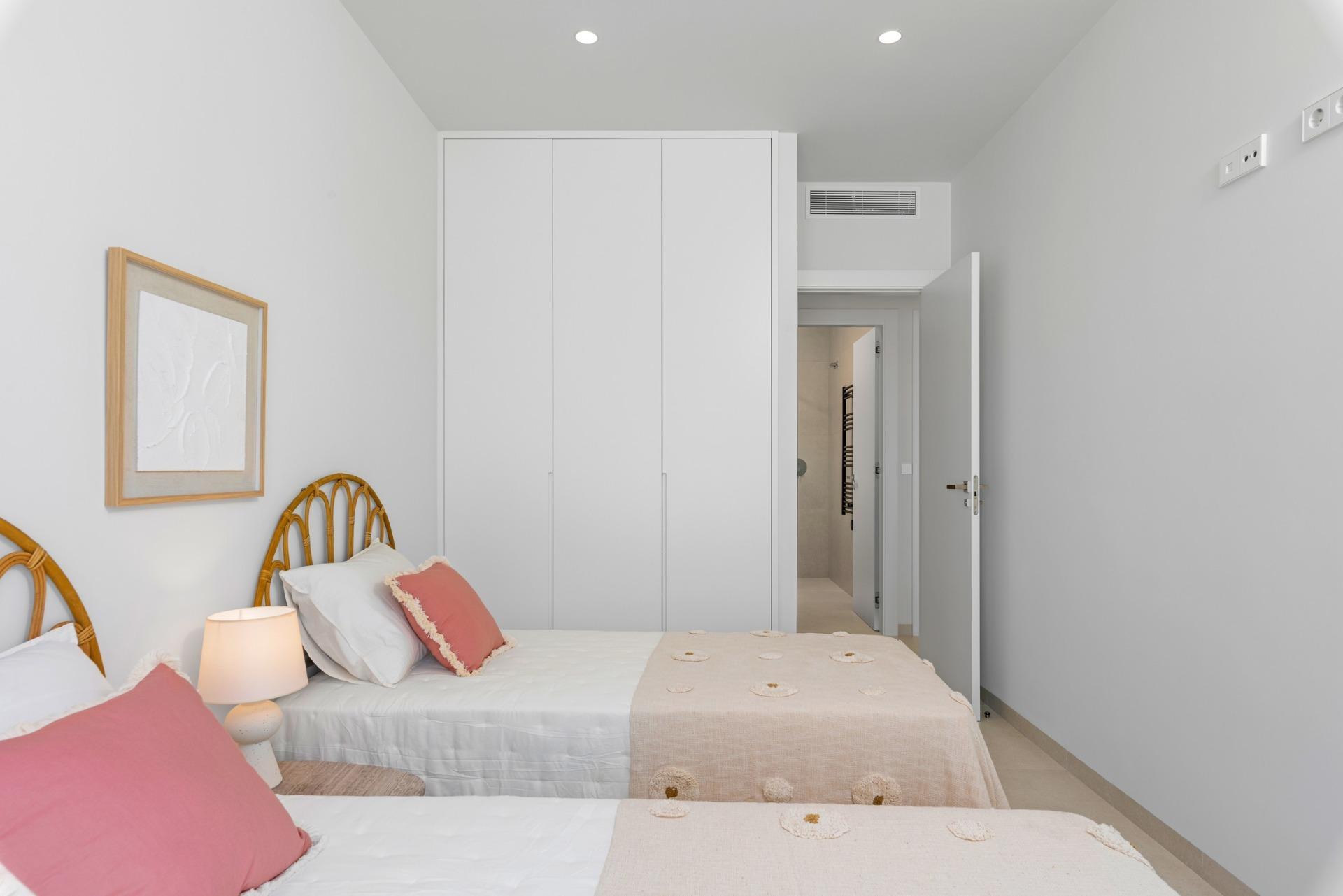 Venta de villa en Los Alcazares