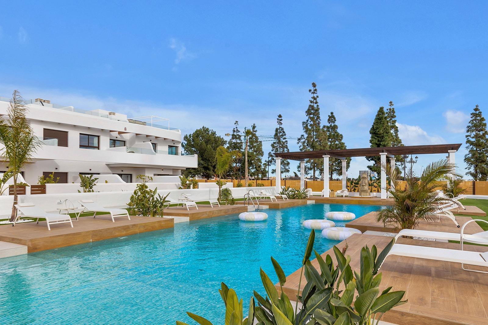 Venta de villa en Los Alcazares