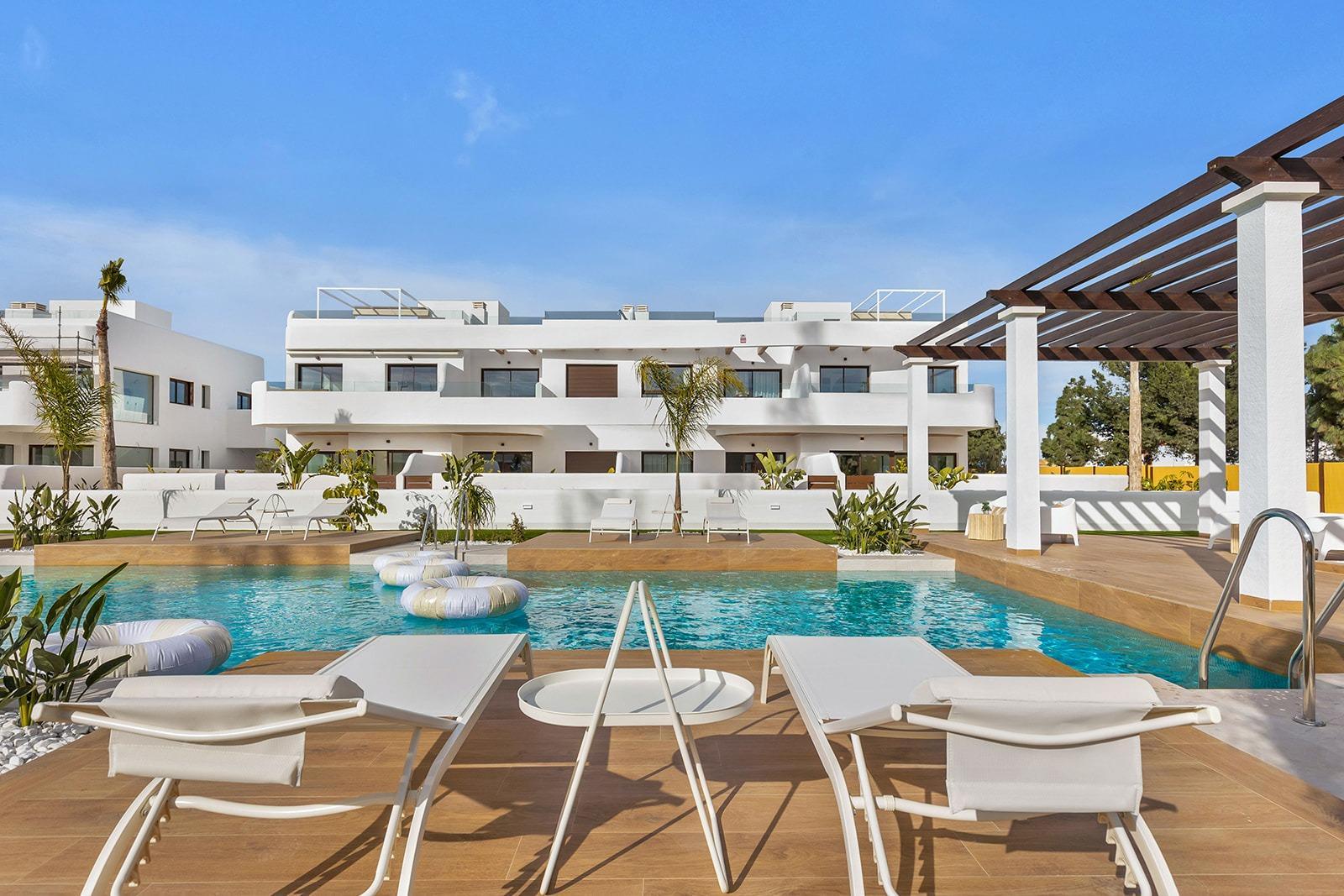 Venta de villa en Los Alcazares