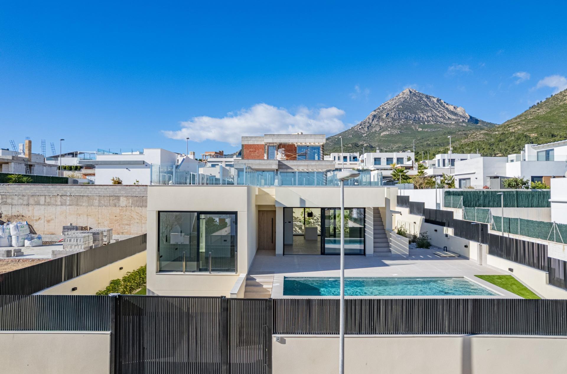 Venta de villa en Polop