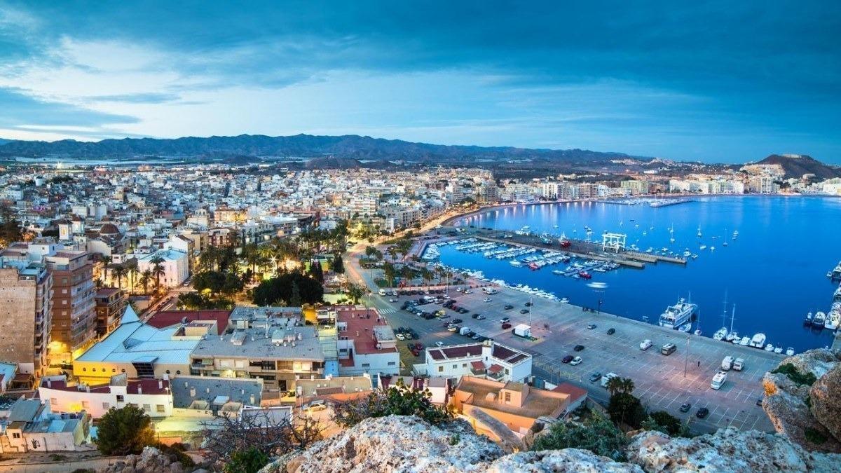 Venta de villa en Aguilas