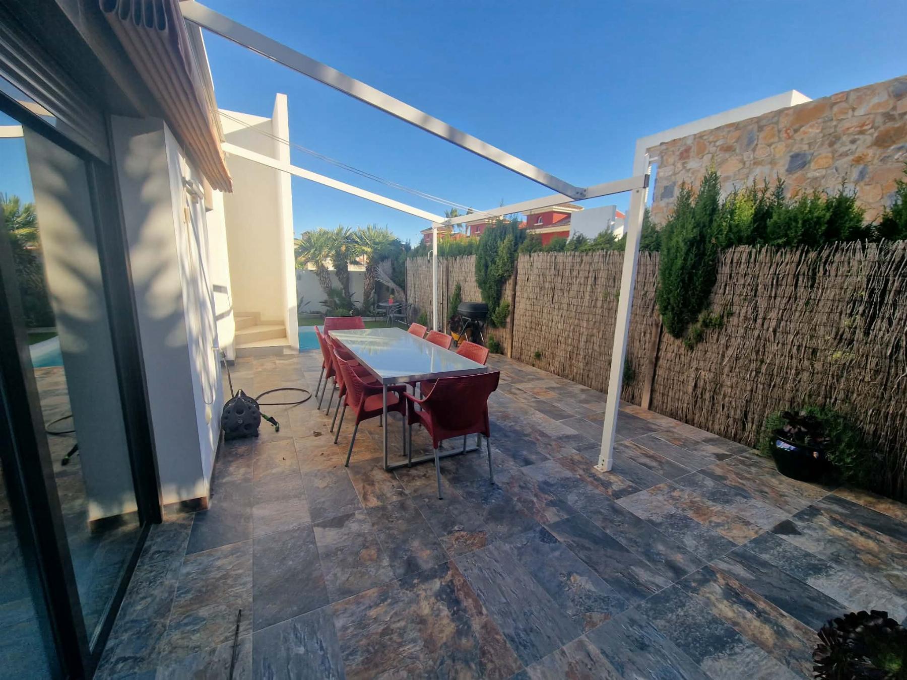 Venta de chalet en Orihuela Costa