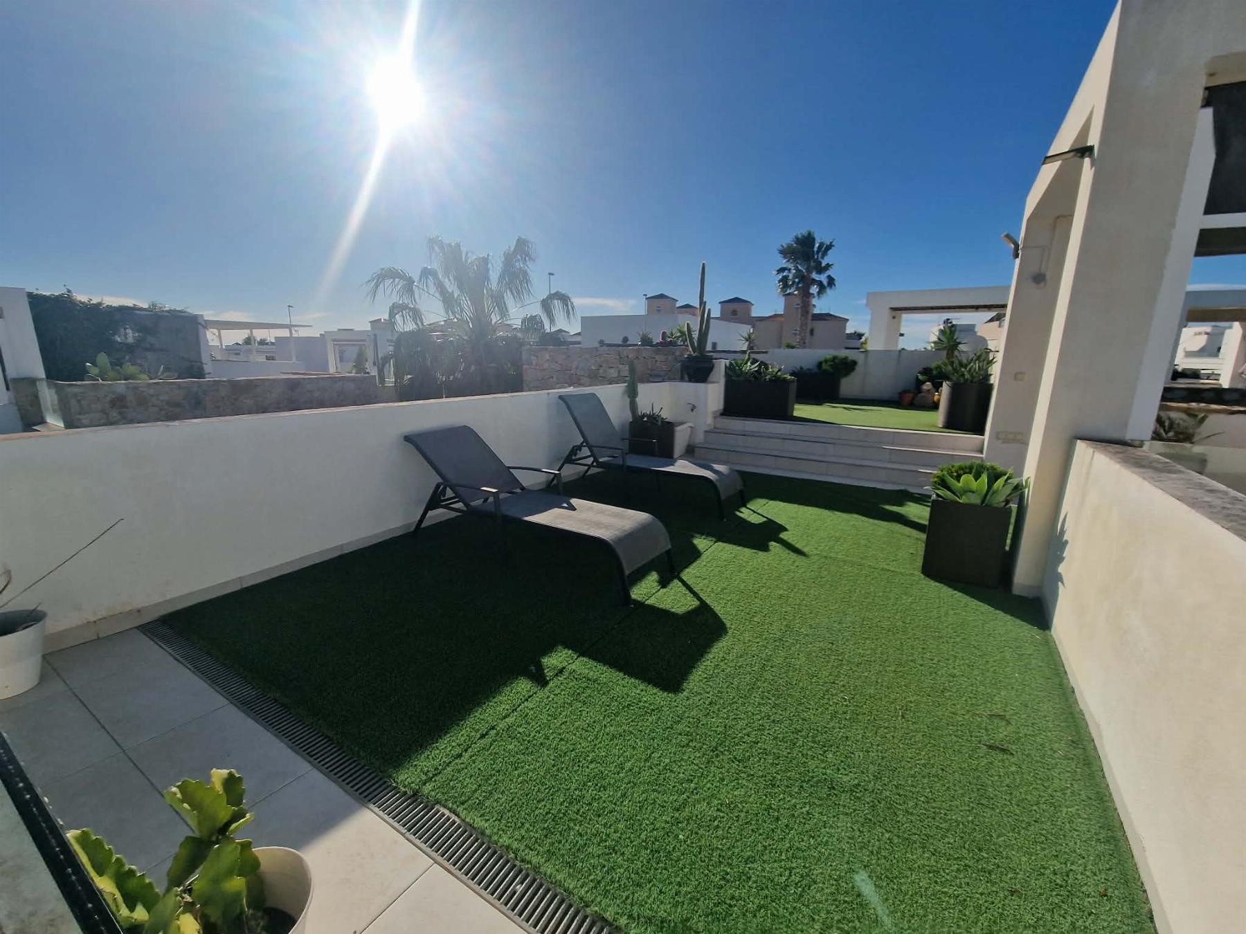 Venta de chalet en Orihuela Costa