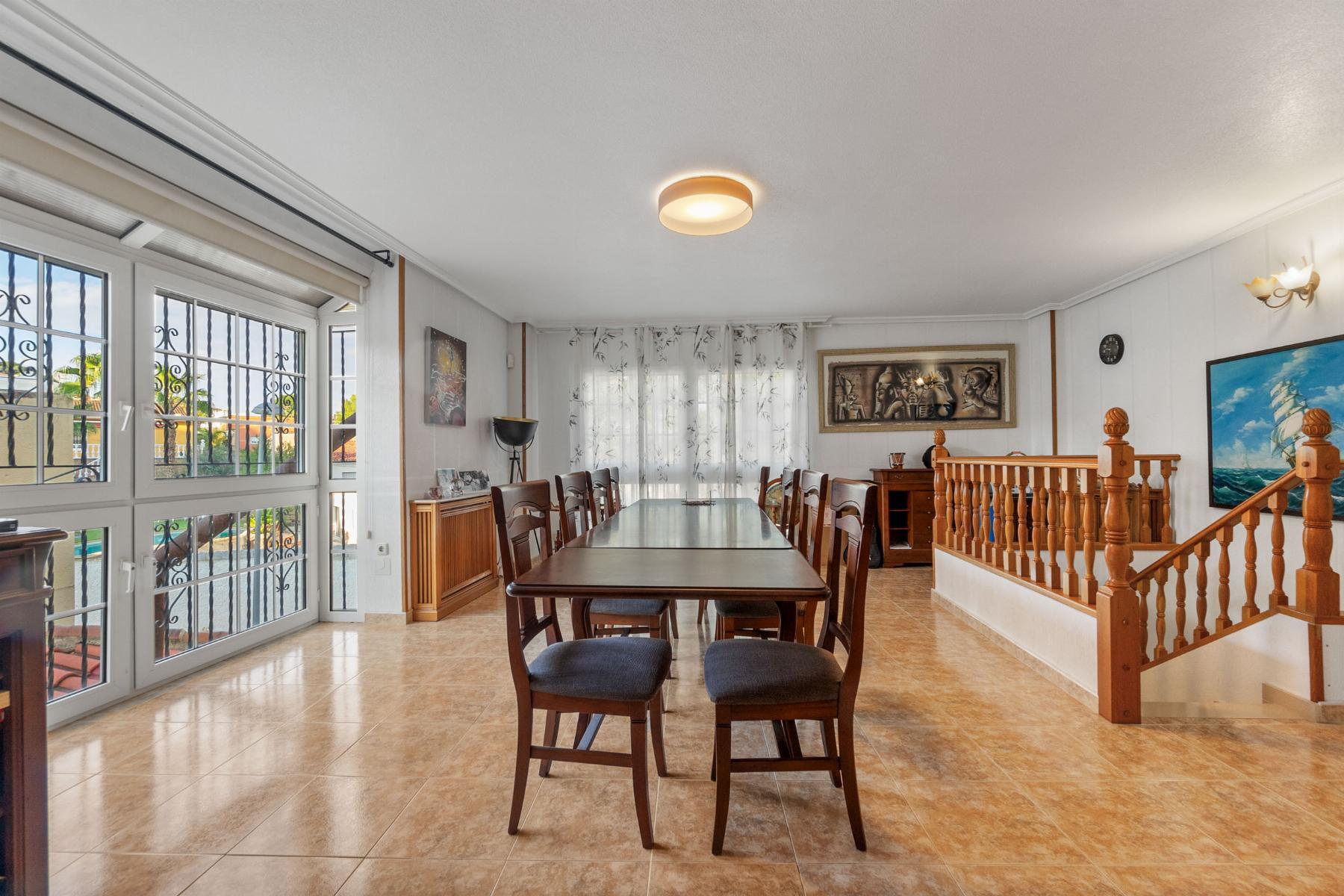 Venta de chalet en Torrevieja
