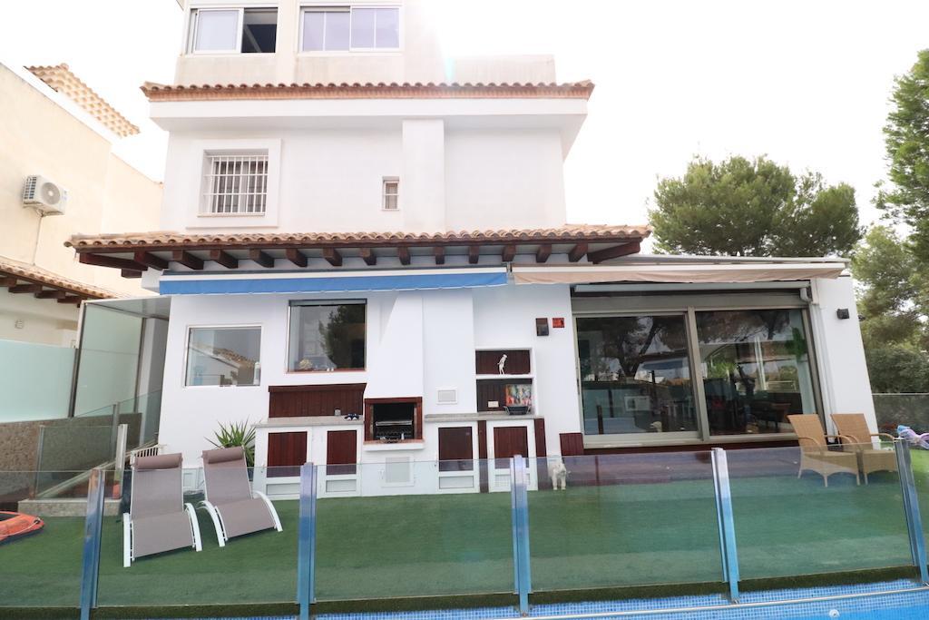 Venta de chalet en Orihuela Costa