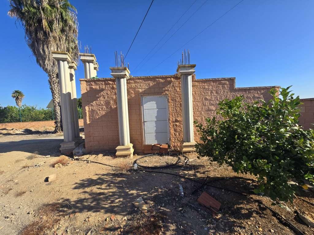 Venta de chalet en San Miguel de Salinas