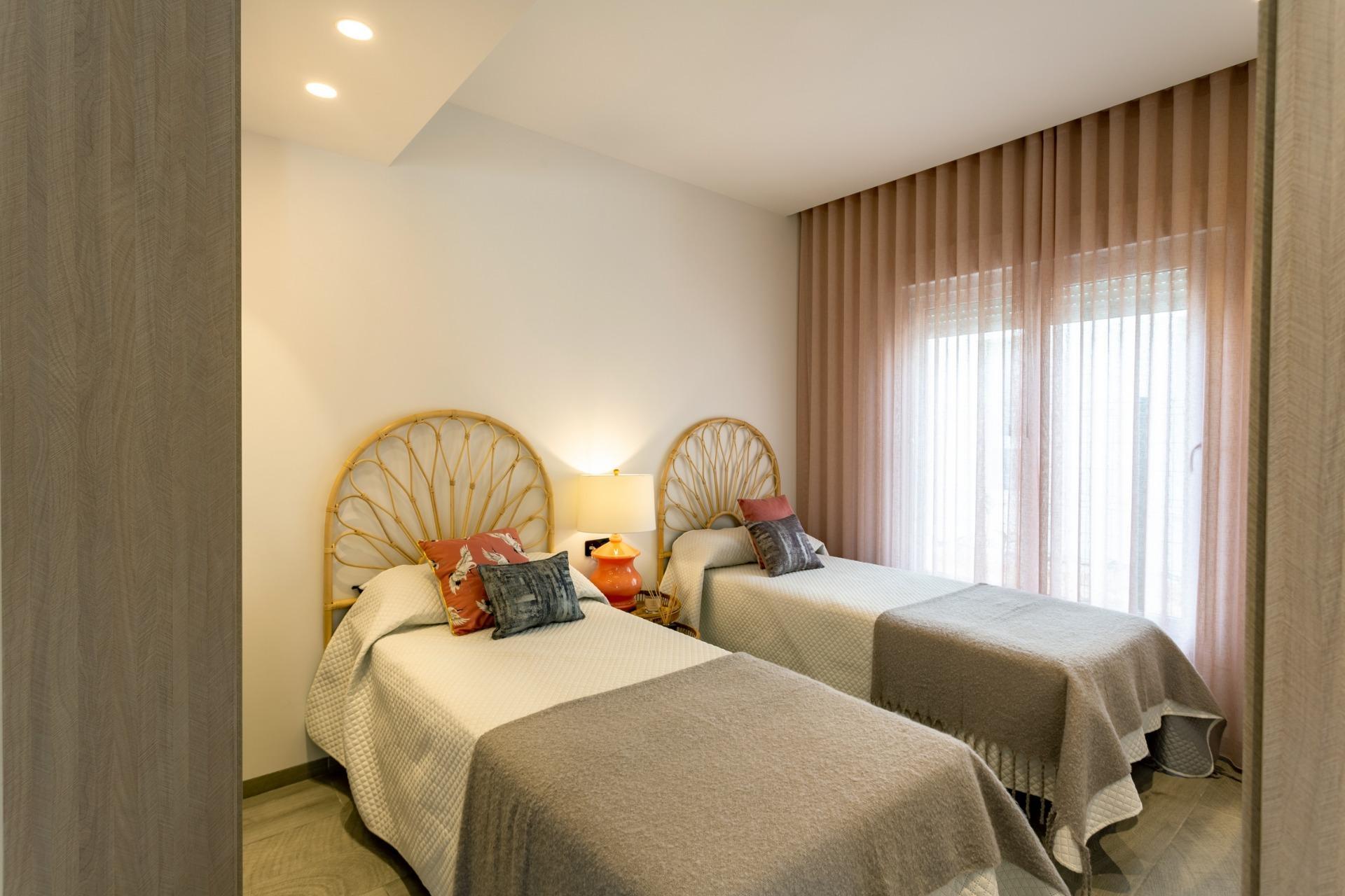 Venta de villa en Algorfa