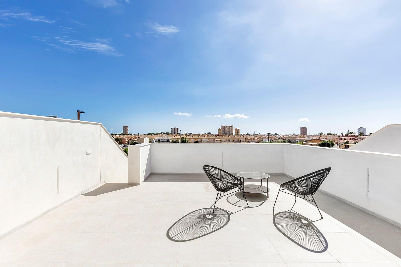 Venta de villa en Los Alcazares