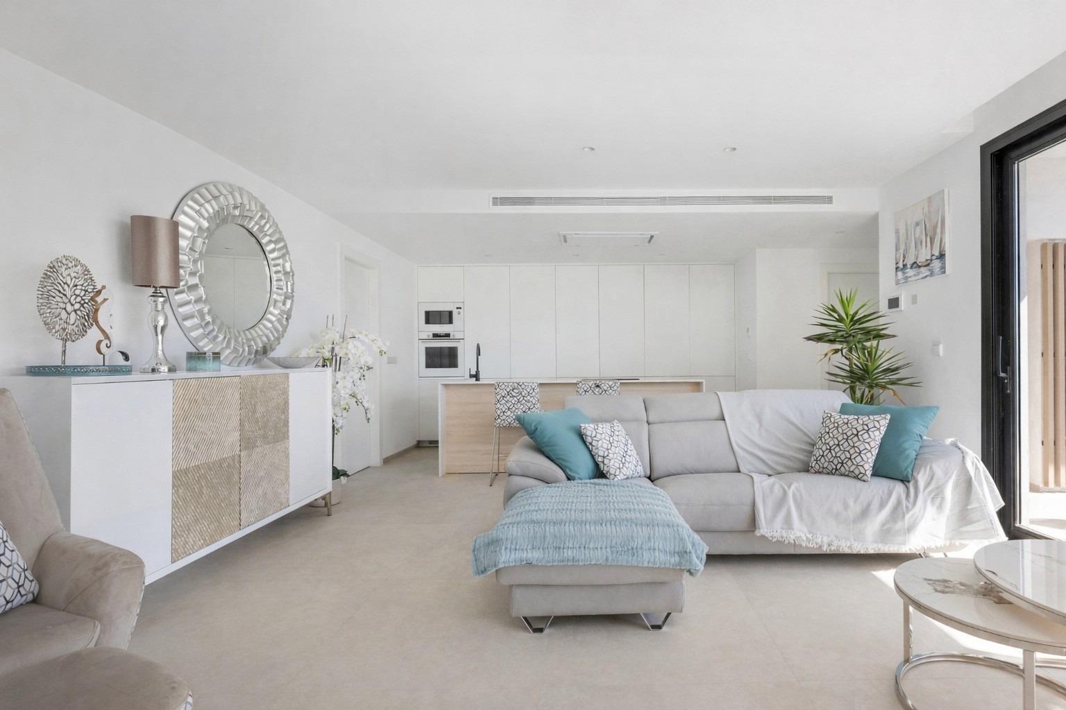 Venta de villa en Los Alcazares