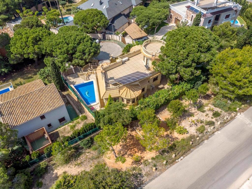 Venta de villa en Orihuela Costa