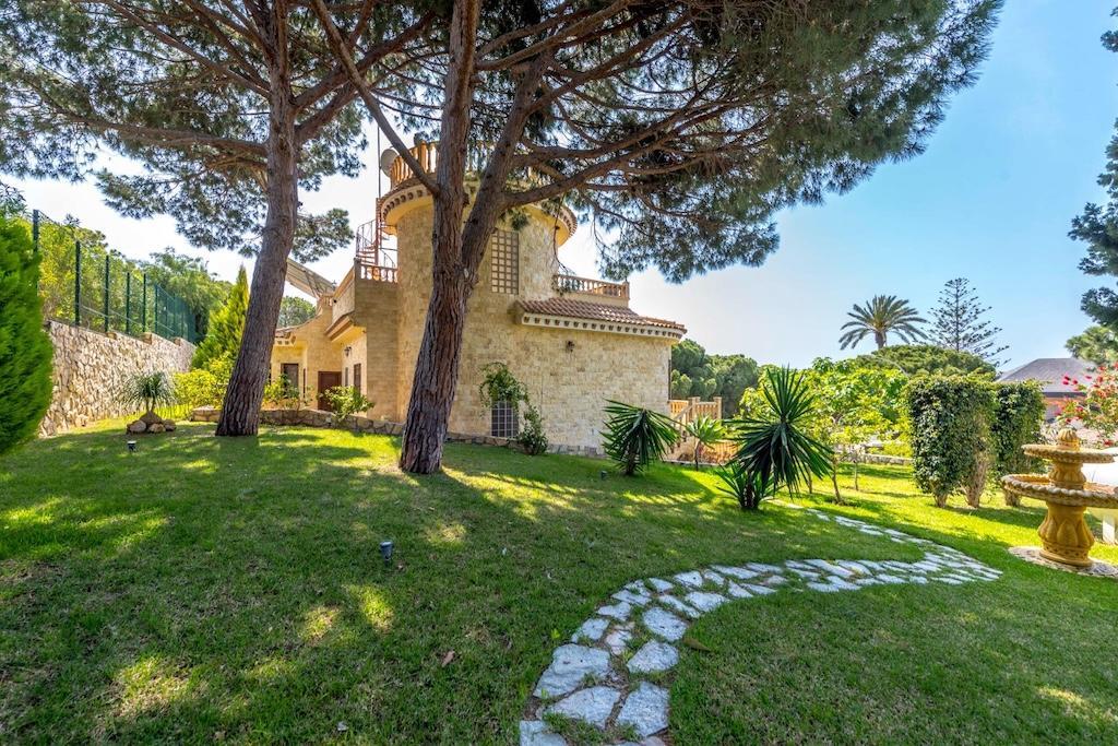 Venta de villa en Orihuela Costa