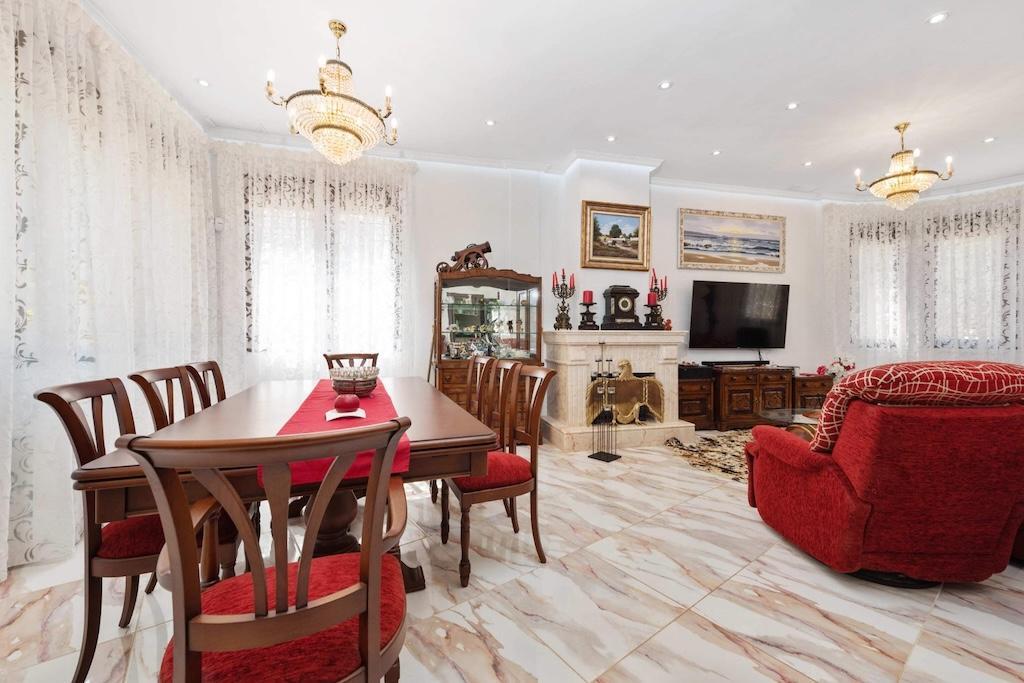 Venta de villa en Orihuela Costa