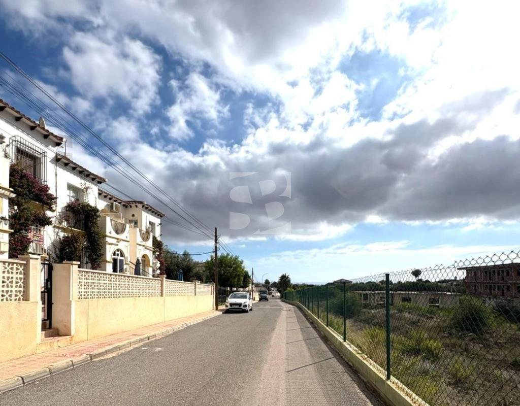 Venta de bungalow en San Miguel de Salinas