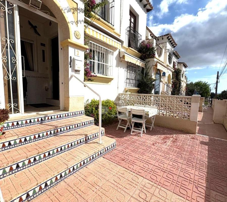 Venta de bungalow en San Miguel de Salinas