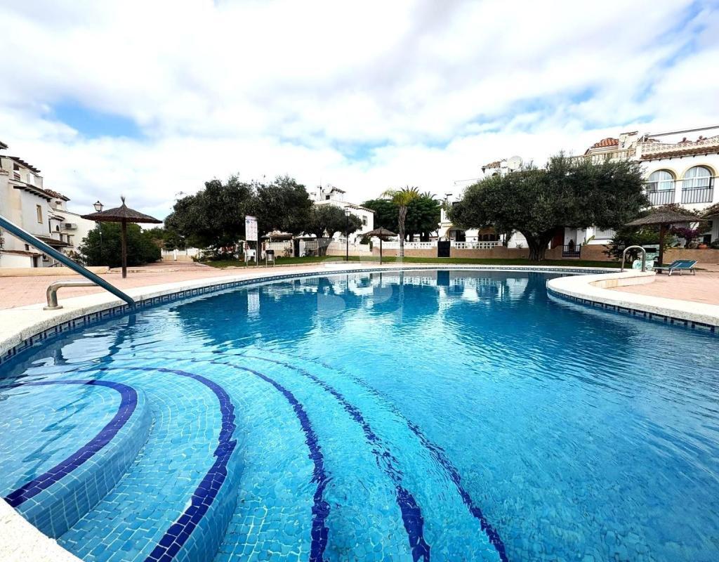 Venta de bungalow en San Miguel de Salinas