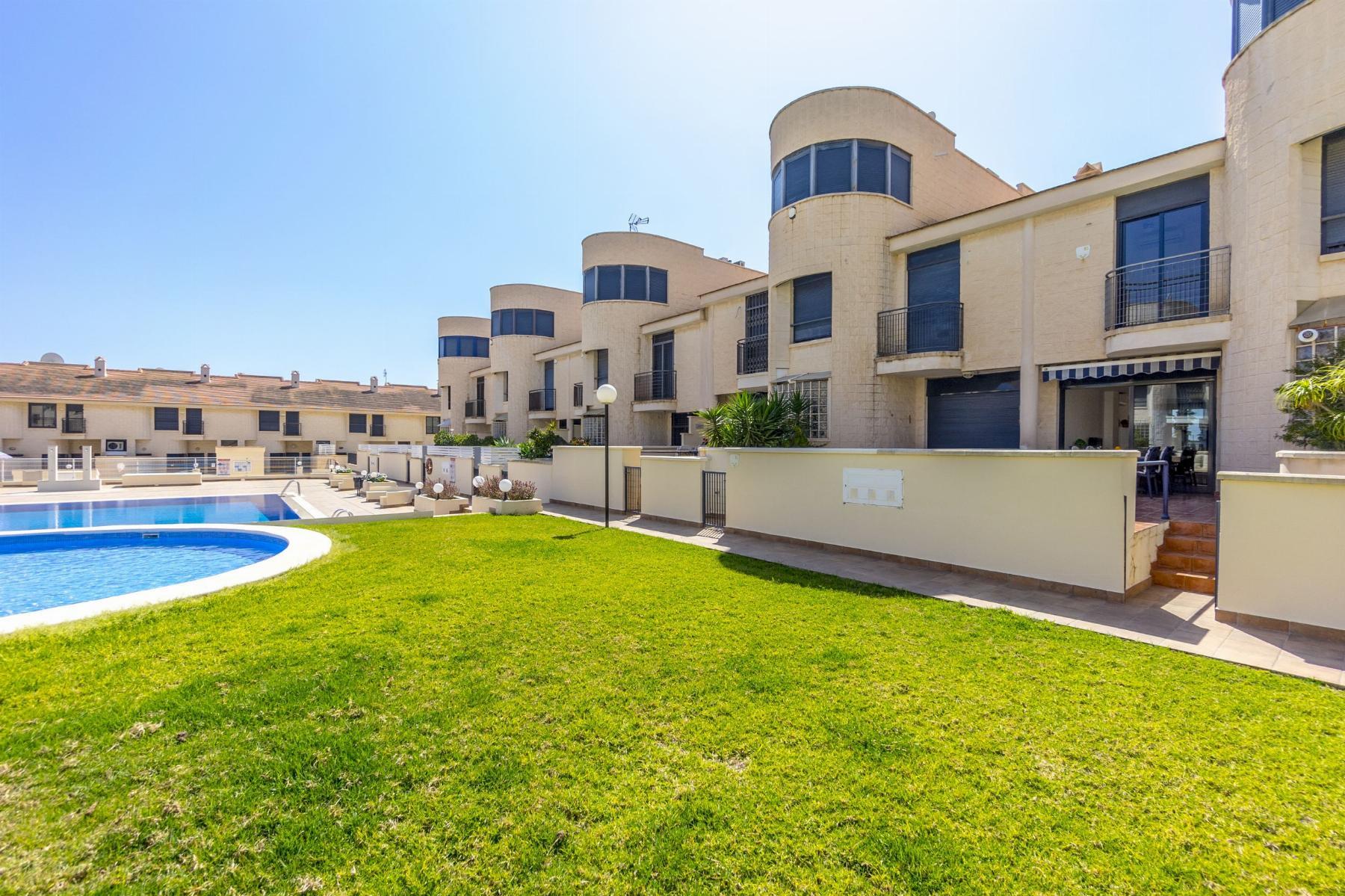 Venta de dúplex en Orihuela Costa