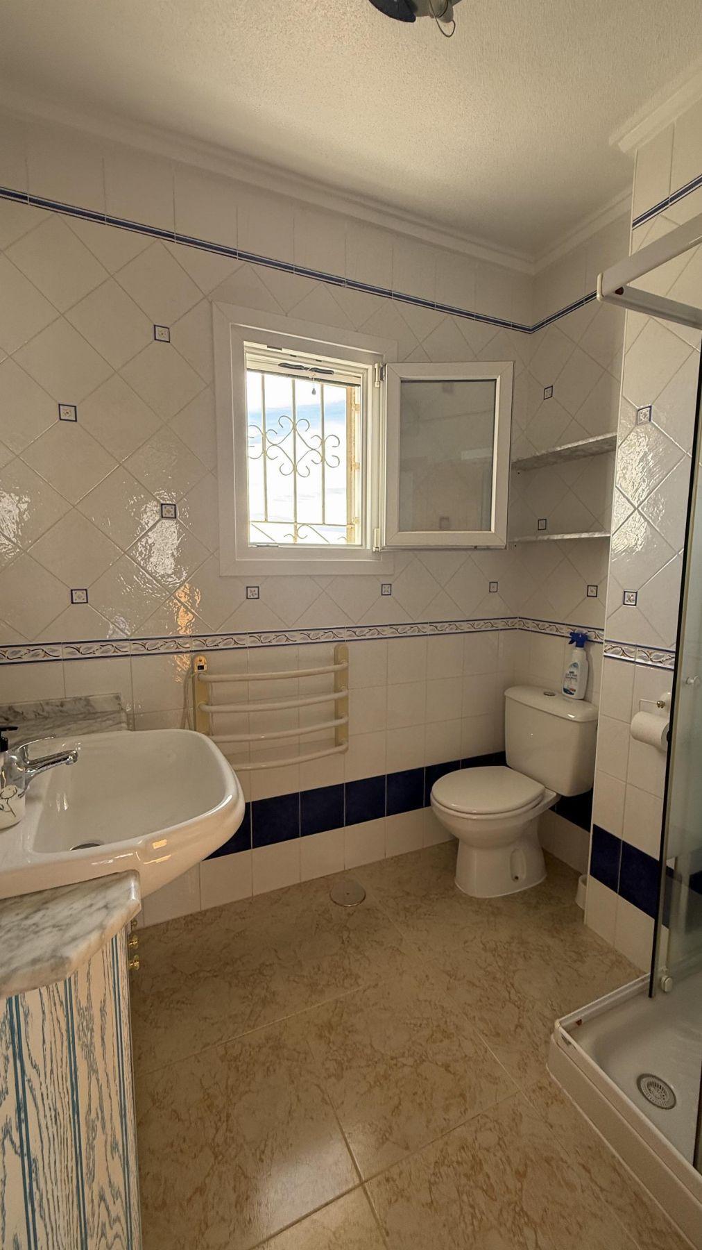 Venta de chalet en San Miguel de Salinas