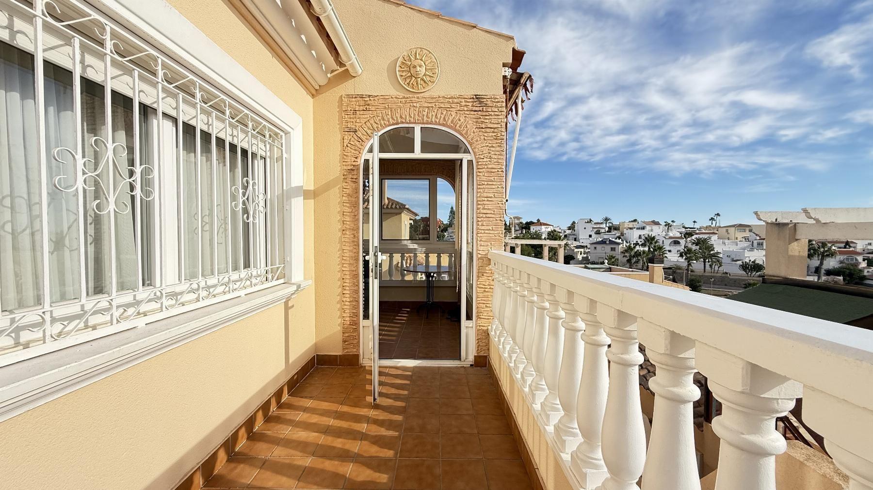 Venta de chalet en San Miguel de Salinas