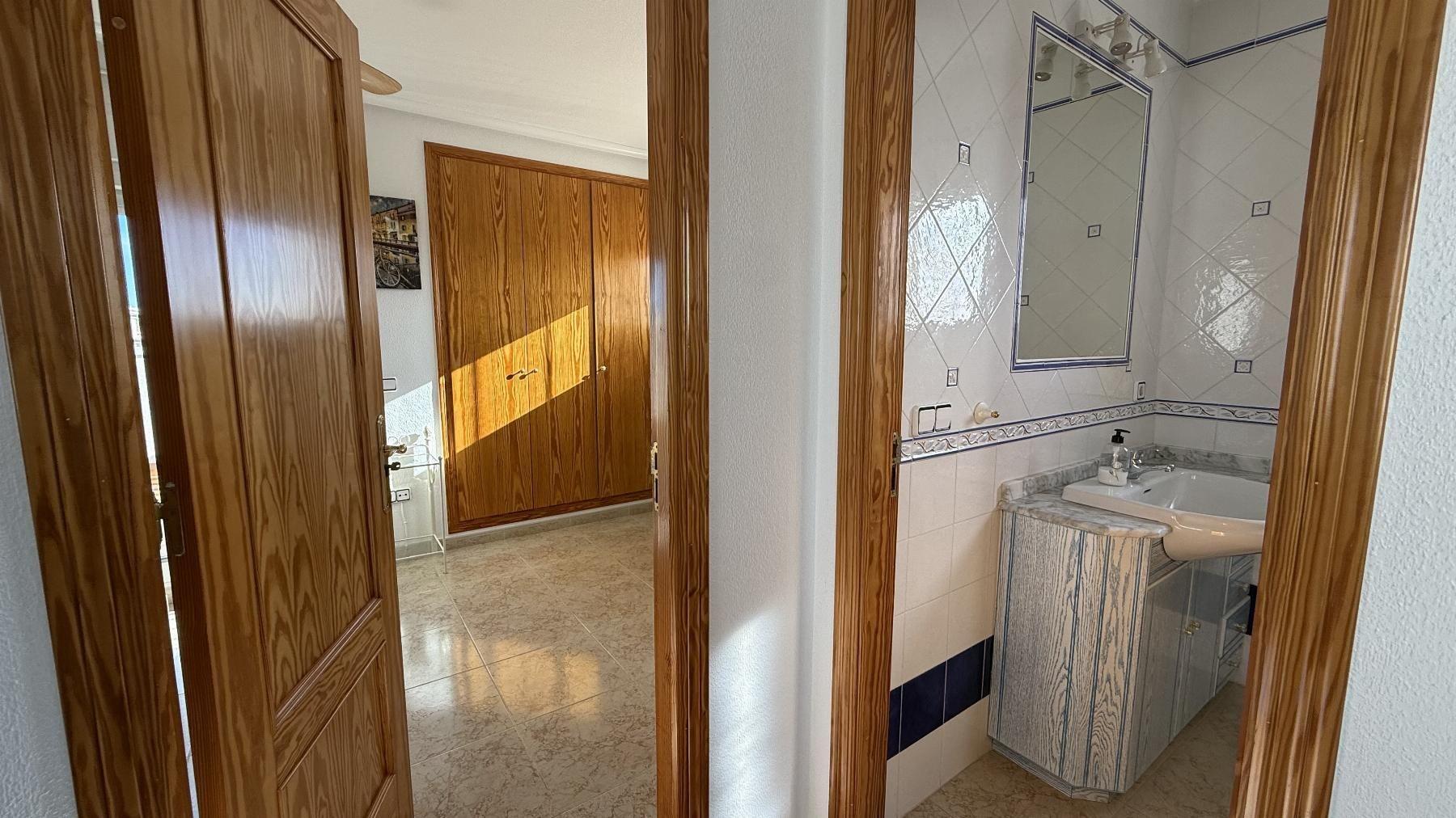 Venta de chalet en San Miguel de Salinas