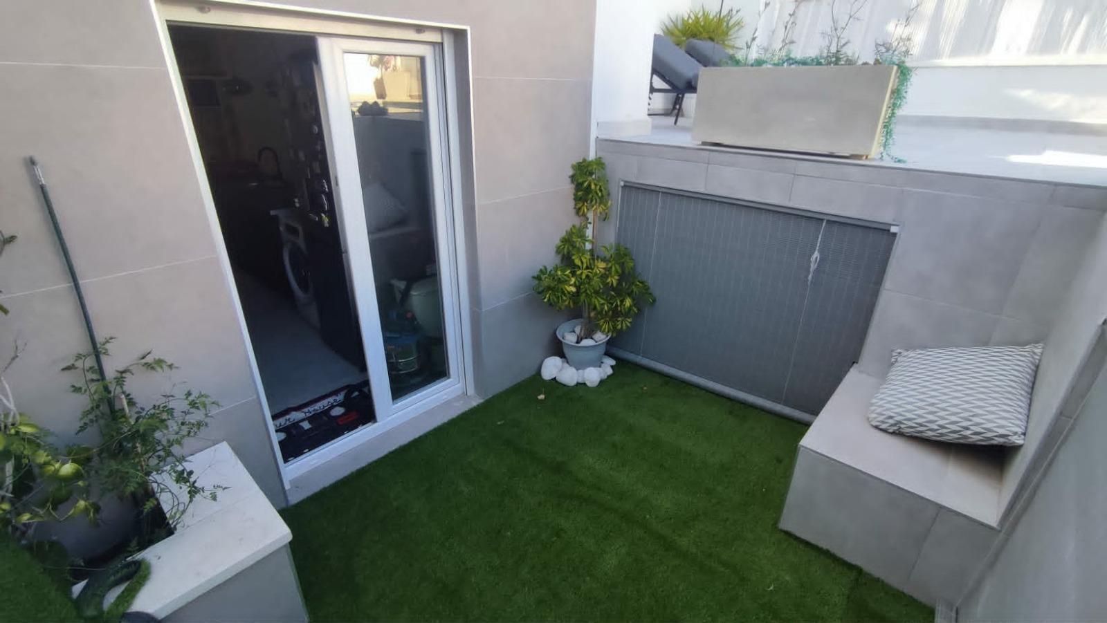 Venta de villa en San Miguel de Salinas