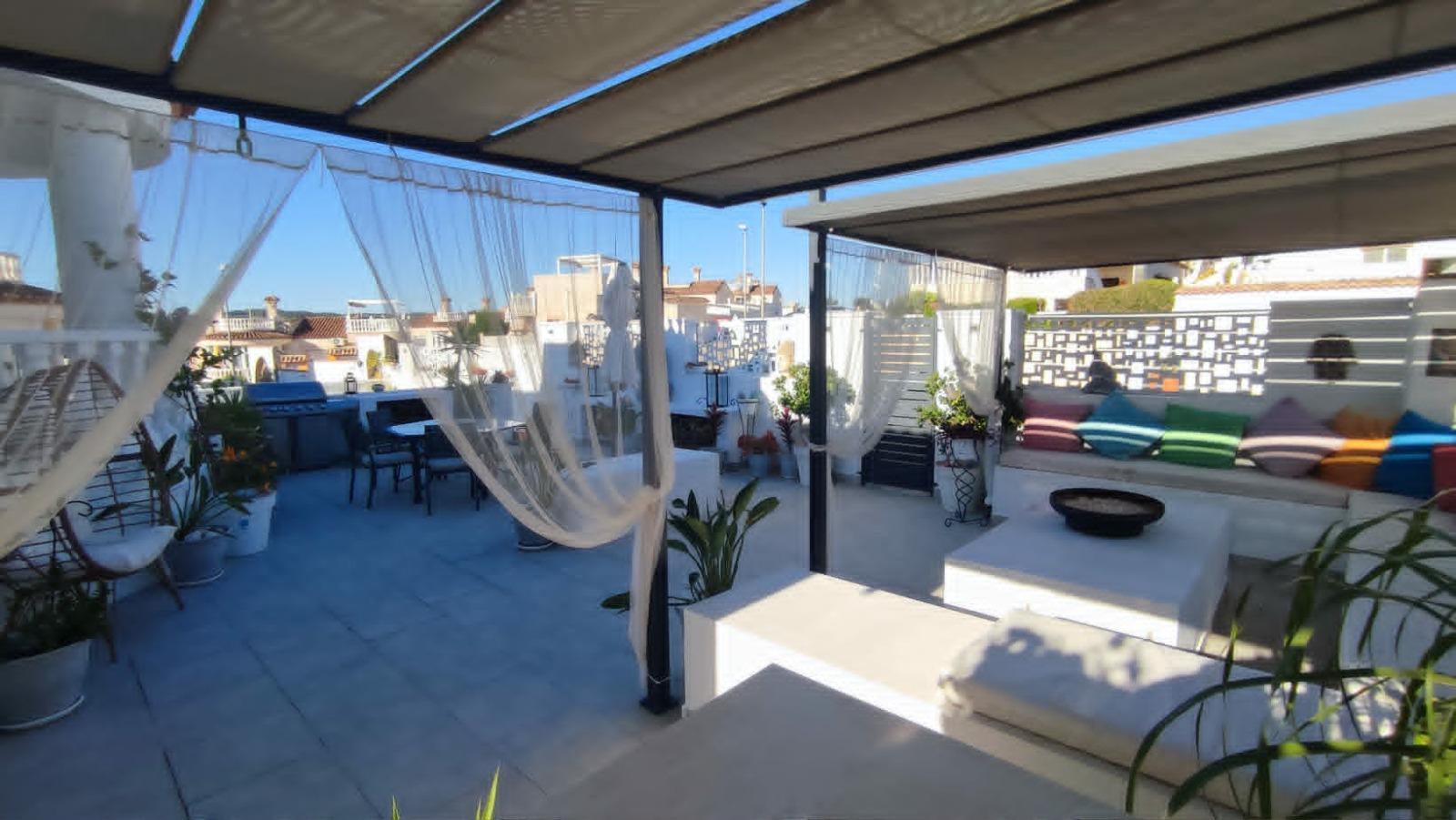 Venta de villa en San Miguel de Salinas