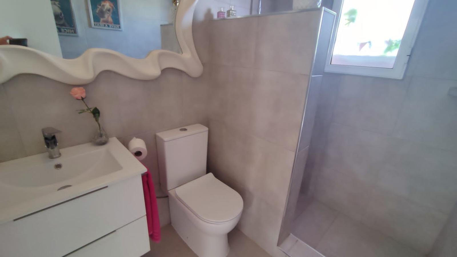 Venta de villa en San Miguel de Salinas