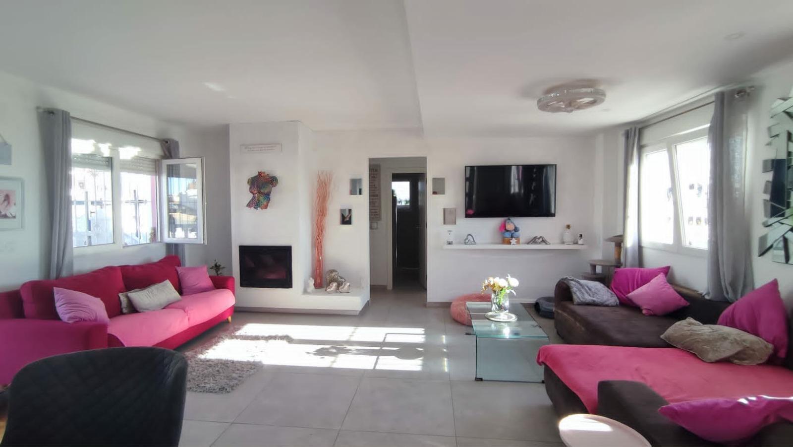 Venta de villa en San Miguel de Salinas