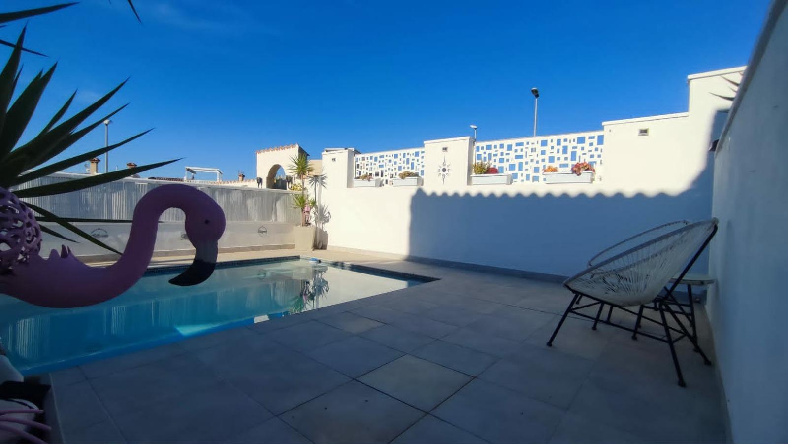 Venta de villa en San Miguel de Salinas