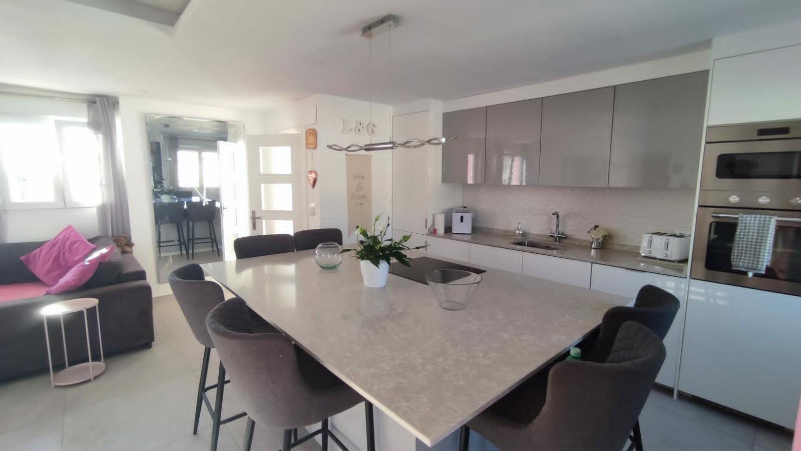 Venta de villa en San Miguel de Salinas