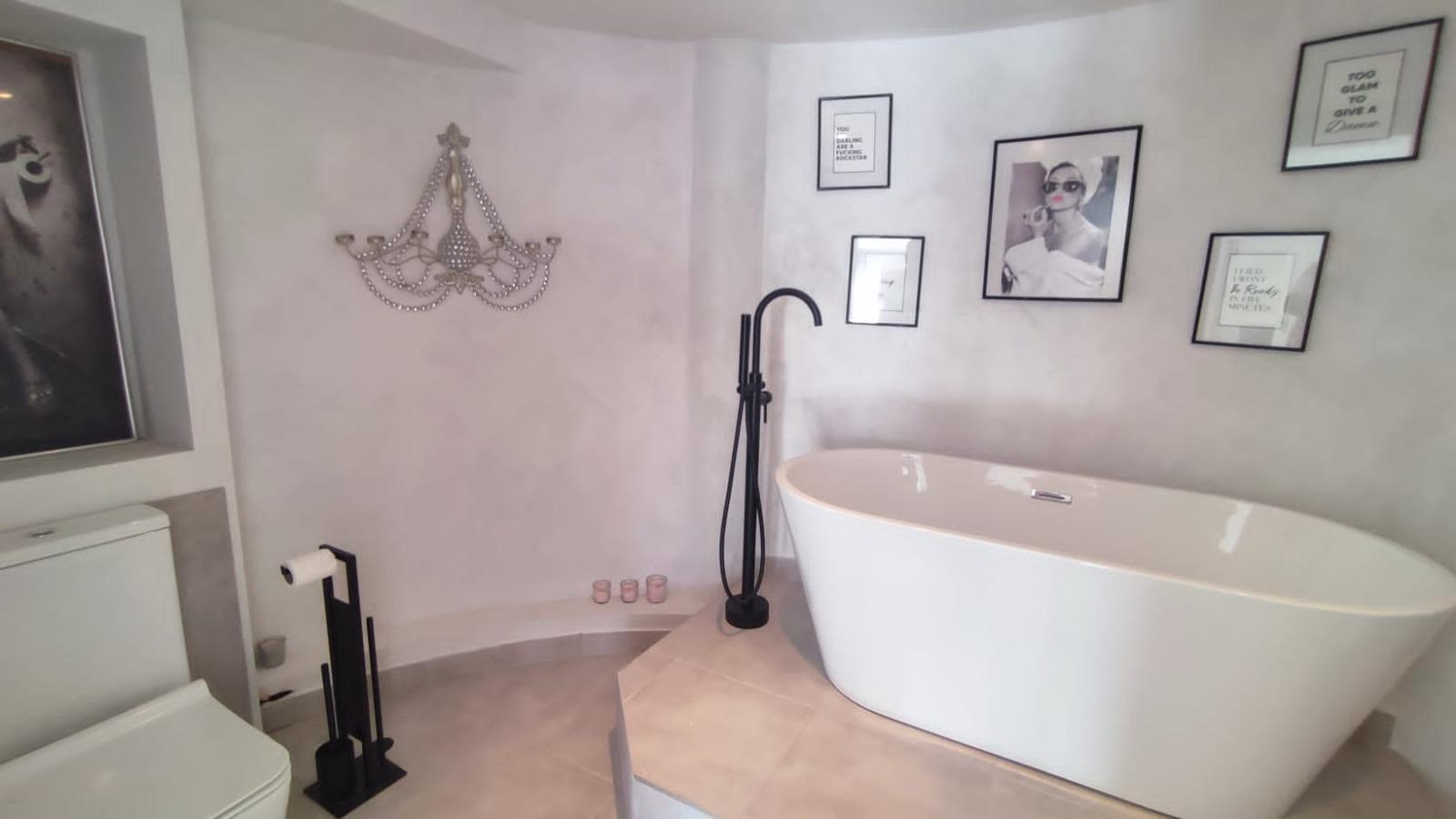 Venta de villa en San Miguel de Salinas