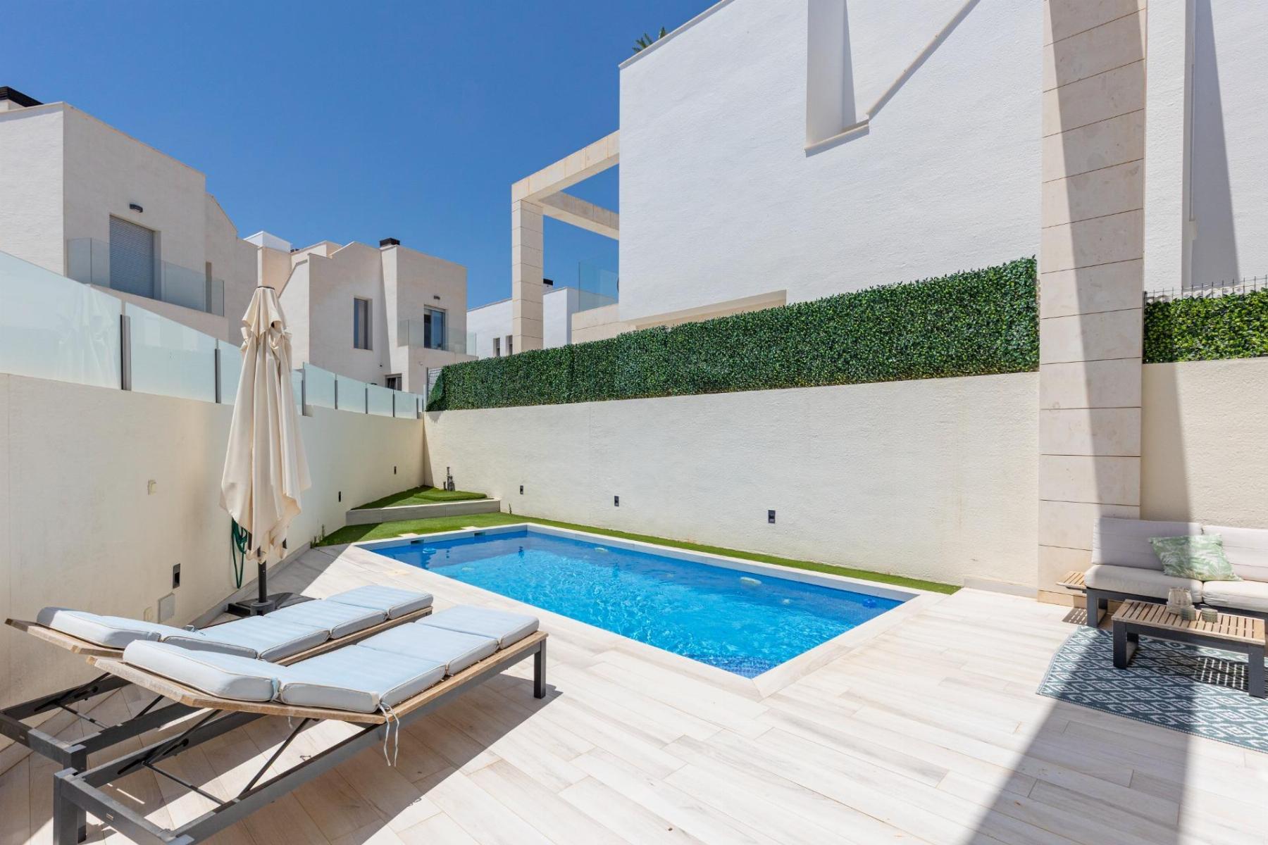 Venta de chalet en Orihuela Costa