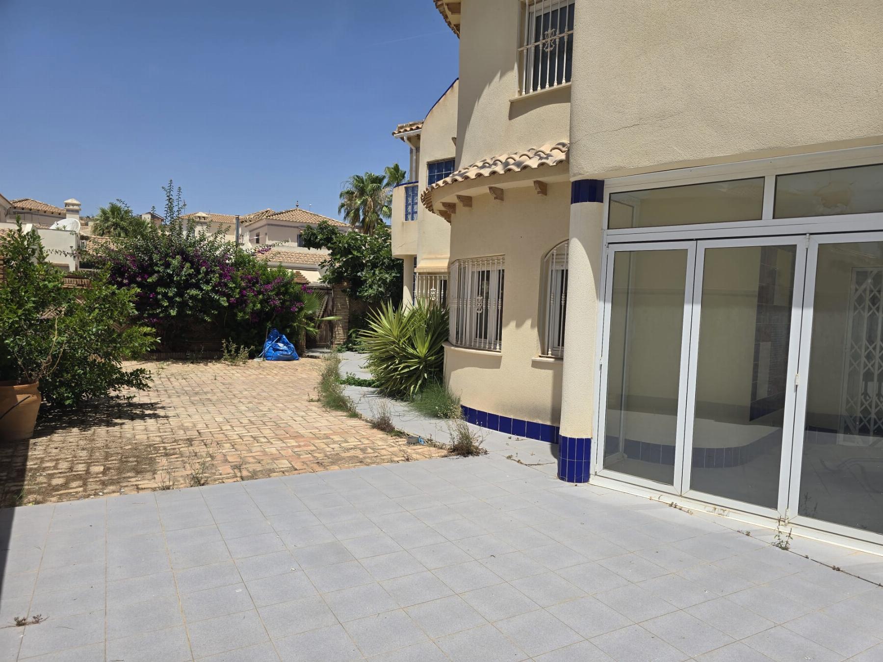Venta de villa en Orihuela Costa