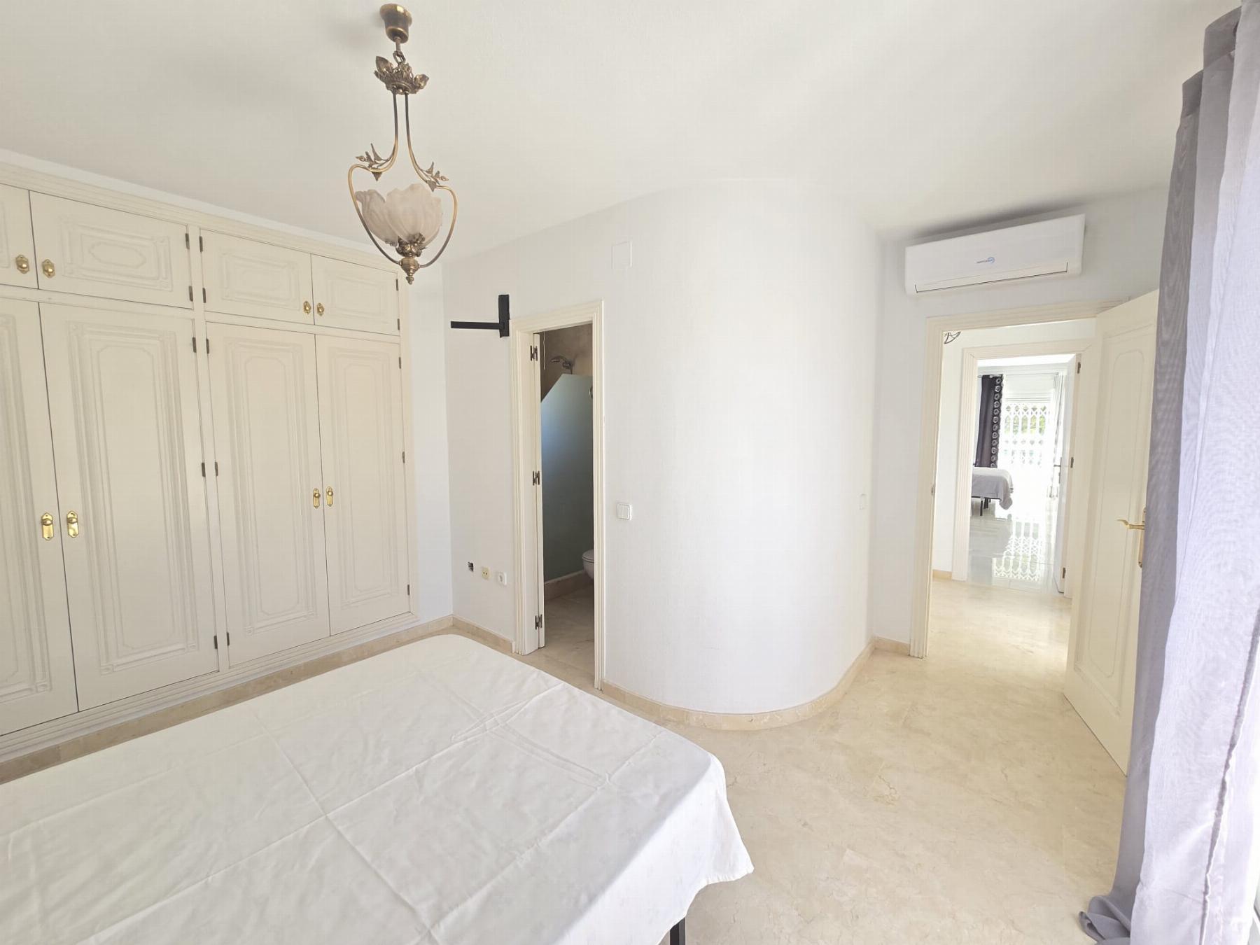 Venta de villa en Orihuela Costa