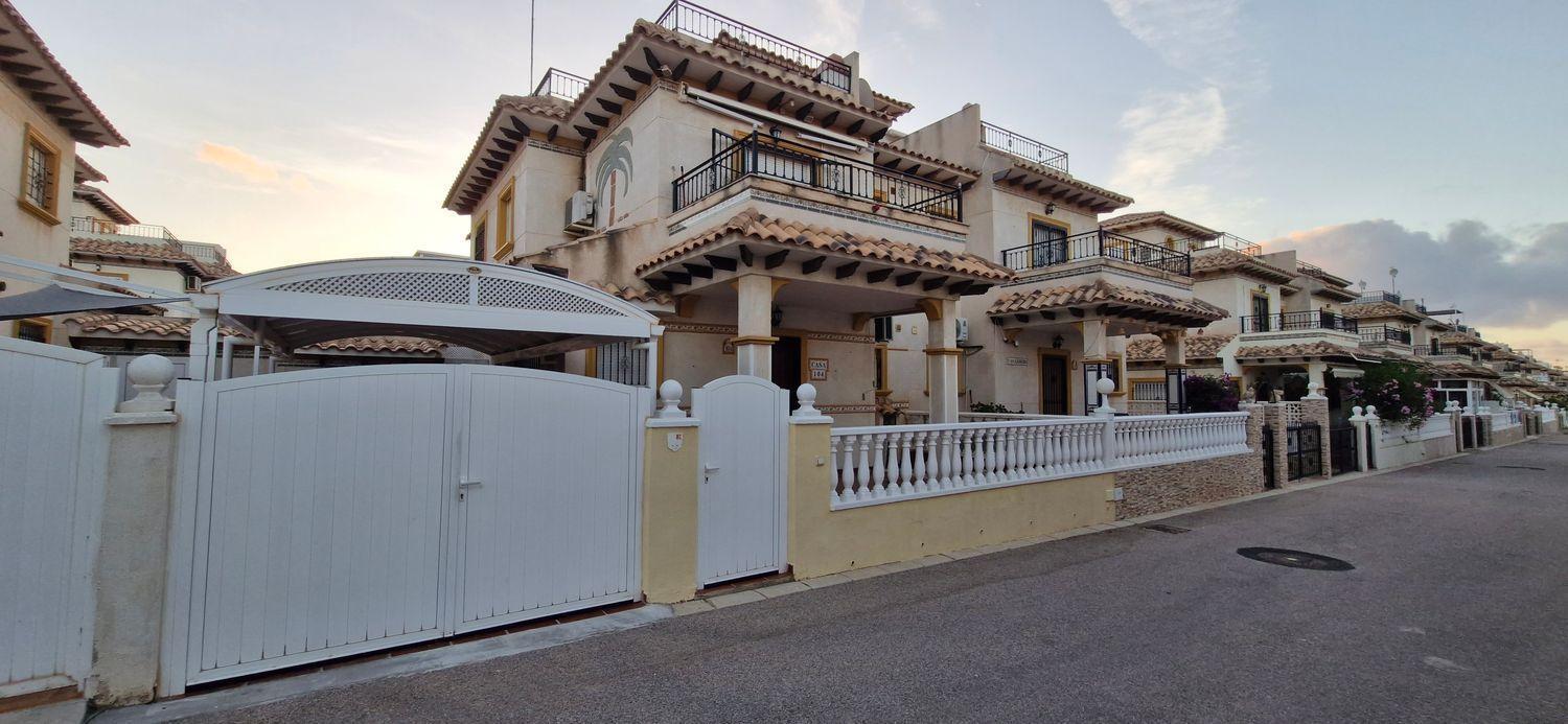 Venta de dúplex en Orihuela Costa