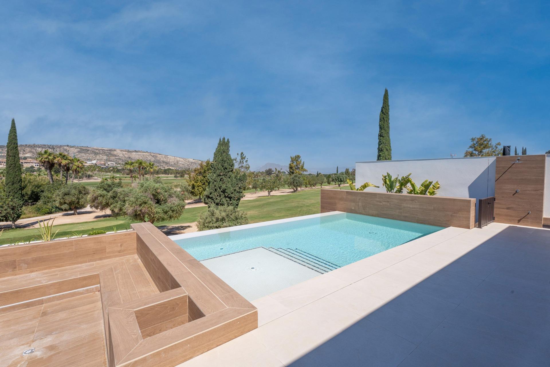 Venta de villa en Algorfa