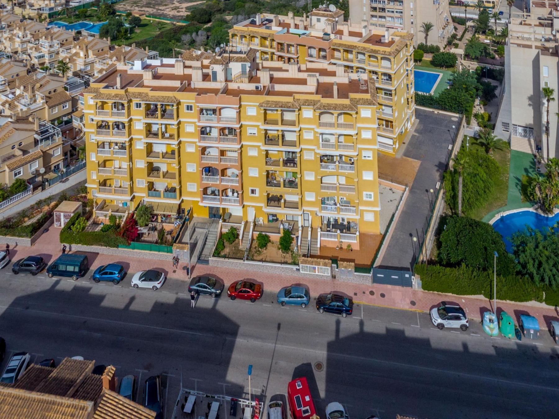 For sale of penthouse in Orihuela Costa