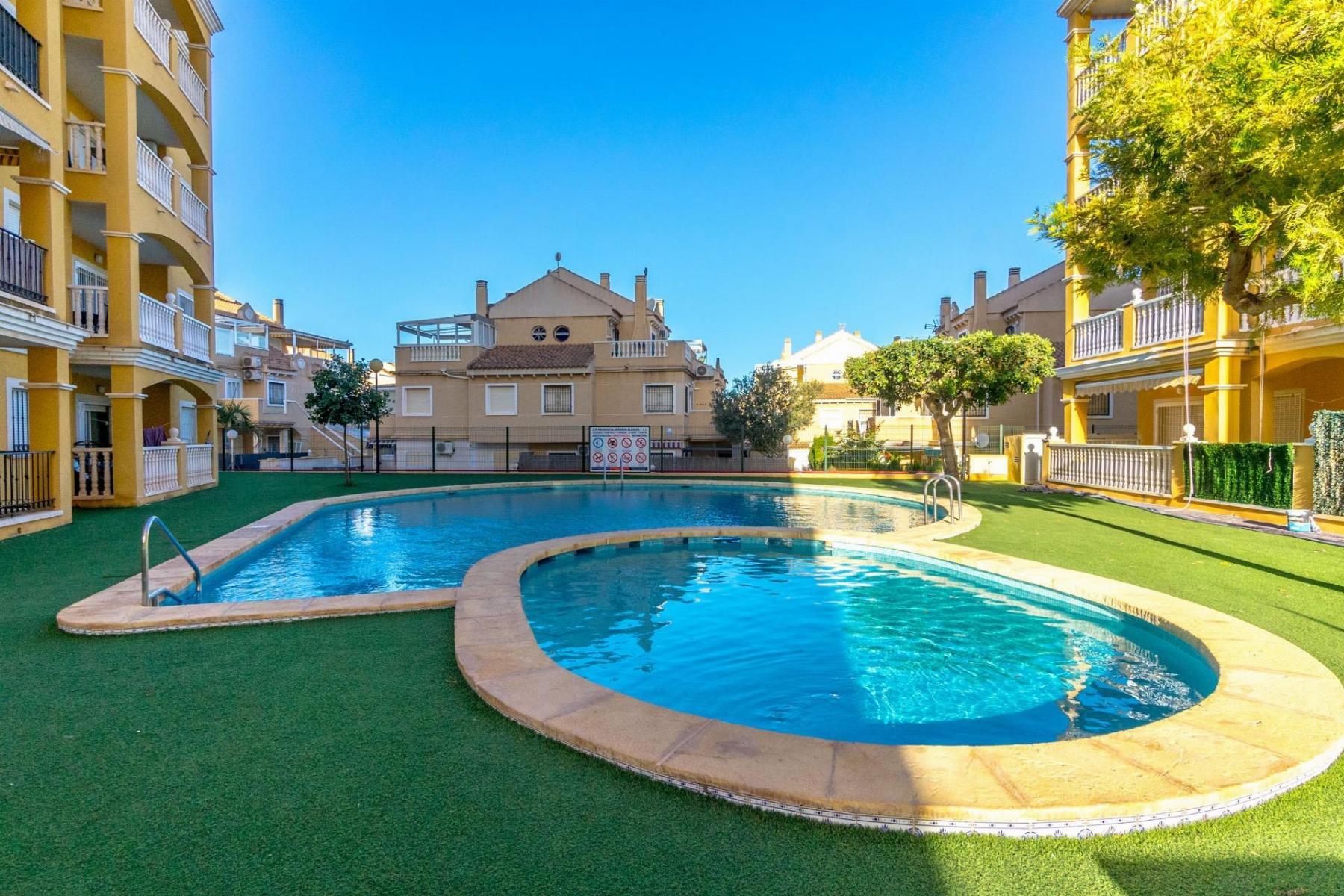 For sale of penthouse in Orihuela Costa
