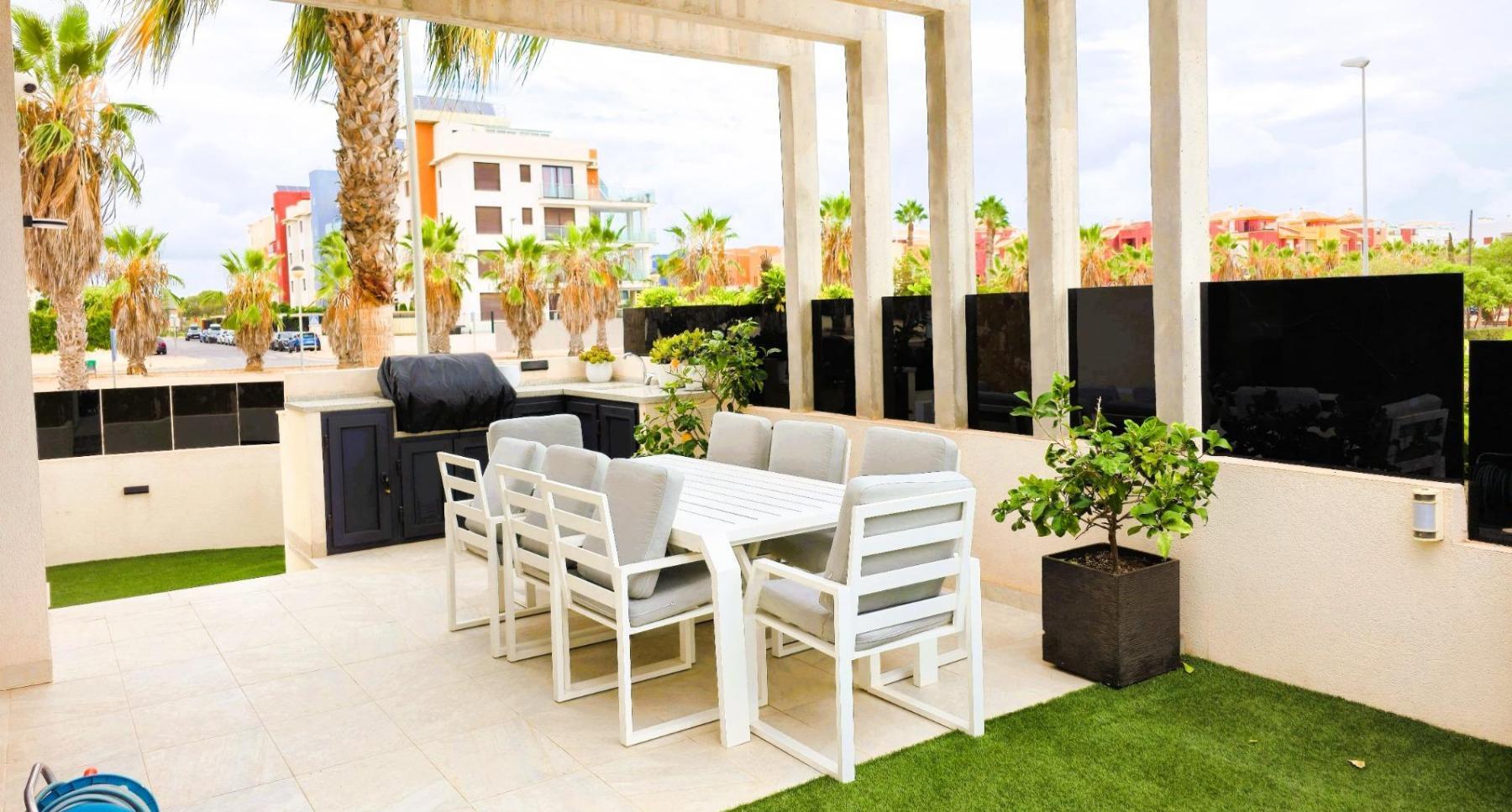 Venta de villa en Orihuela Costa