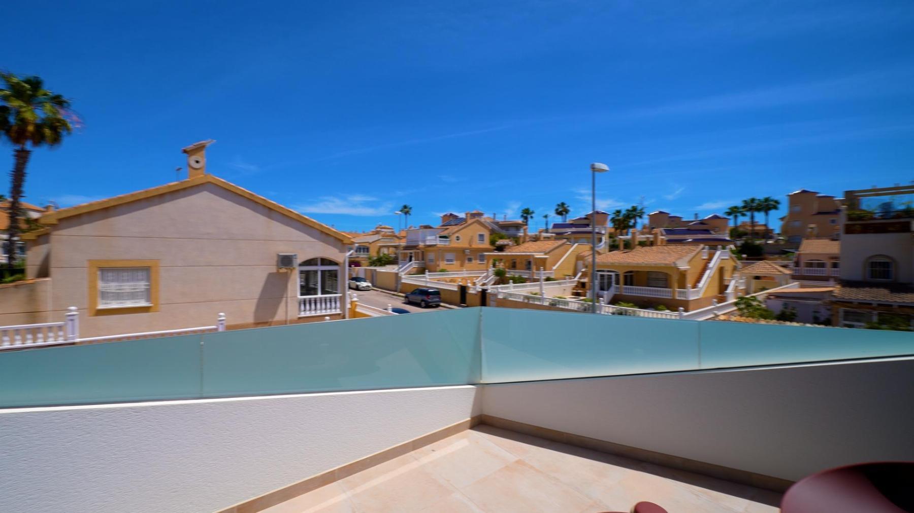 Venta de villa en Orihuela Costa