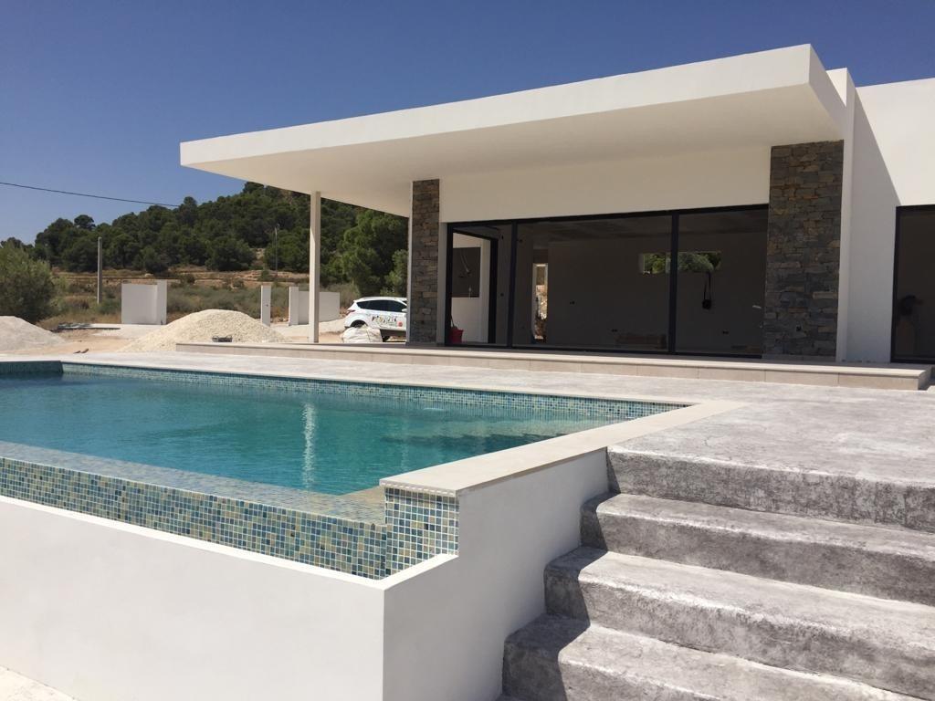 Venta de villa en Pinoso